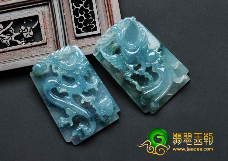糯冰种紫罗兰飘花缅甸翡翠龙凤对佩挂件