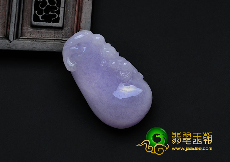 糯冰种紫罗兰缅甸翡翠福瓜挂件