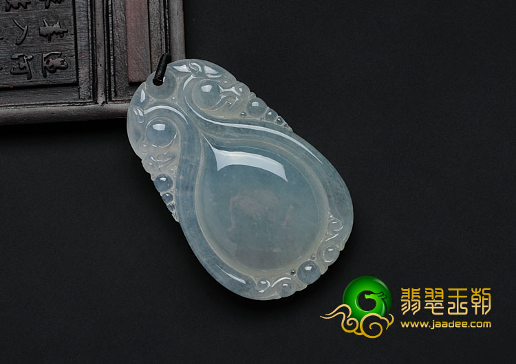 冰种晴水缅甸翡翠双龙如意挂件