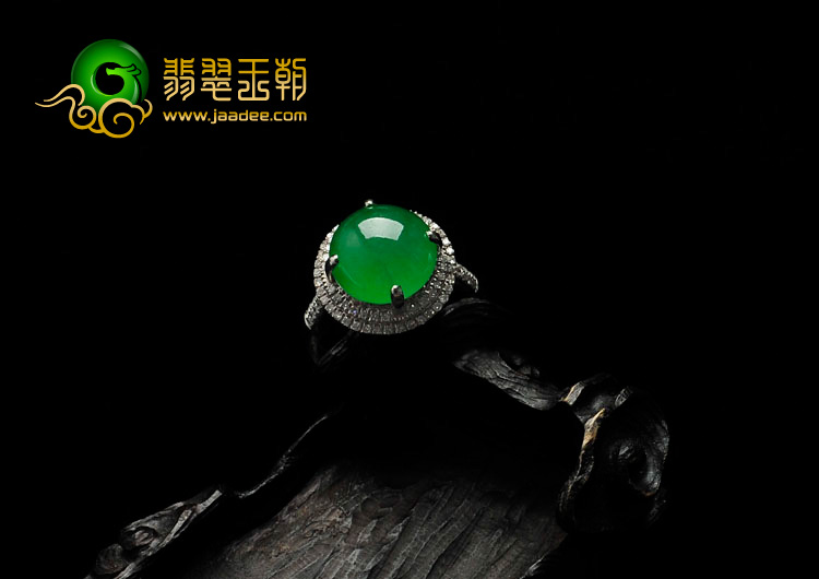 糯冰种阳绿满绿缅甸翡翠镶白金戒指（真钻）