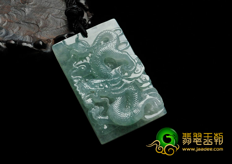 冰种晴水缅甸翡翠龙牌挂件