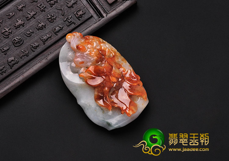糯冰种红黄翡飘花缅甸翡翠英明神武挂件