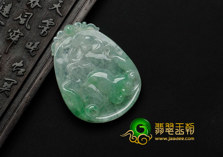 冰种翠色缅甸翡翠福从天降挂件