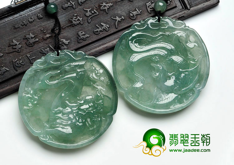 冰种晴水缅甸翡翠龙凤牌挂件（一对）