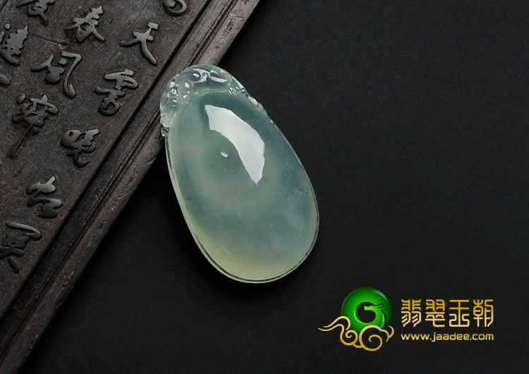 冰玻种晴水缅甸翡翠福在眼前挂件