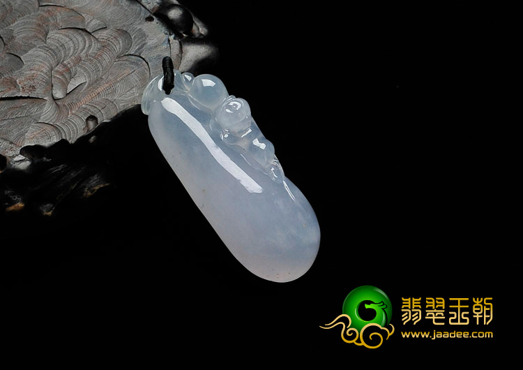 冰种紫罗兰缅甸翡翠福瓜挂件