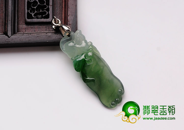 冰种飘翠缅甸翡翠佛手挂件