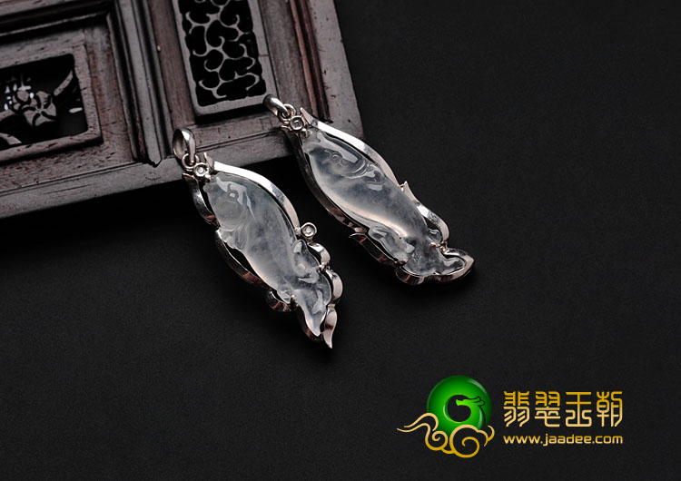 冰玻种缅甸翡翠镶白金“相濡以沫”胸坠（一对）