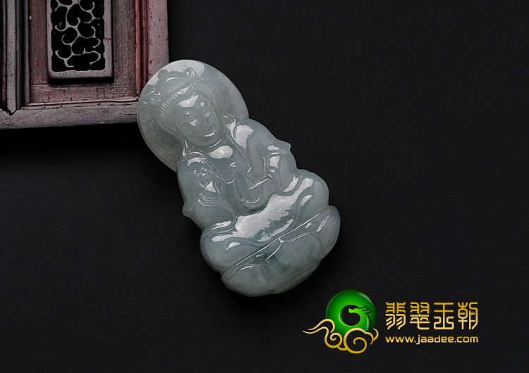 糯冰种飘花缅甸翡翠观音挂件