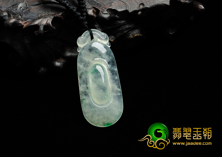 冰种飘翠缅甸翡翠福在眼前挂件