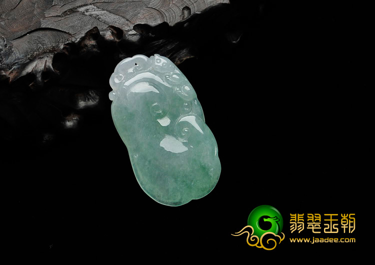 糯冰种豆绿缅甸翡翠如意寿挂件
