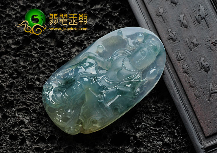 冰种飘花略带黄翡缅甸翡翠莲花观音挂件