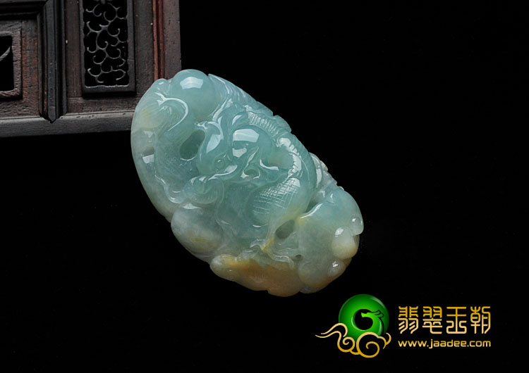 糯冰种晴水黄翡缅甸翡翠龙行如意挂件
