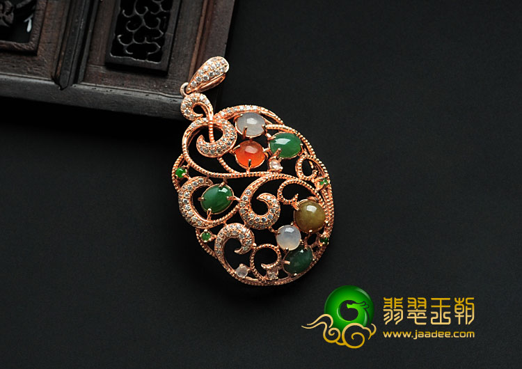 冰种/糯冰种三彩缅甸翡翠银镀金胸坠