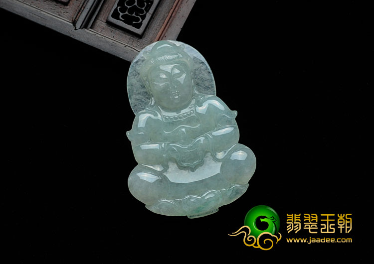糯冰种晴水缅甸翡翠观音挂件