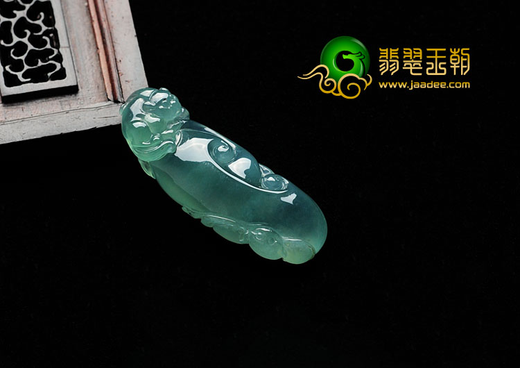 玻璃种蓝晴水缅甸翡翠如意寿挂件