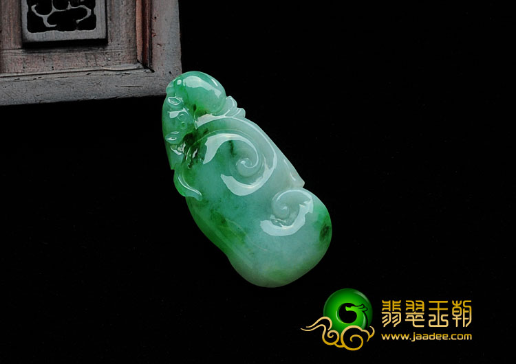糯冰种翠色缅甸翡翠如意寿挂件