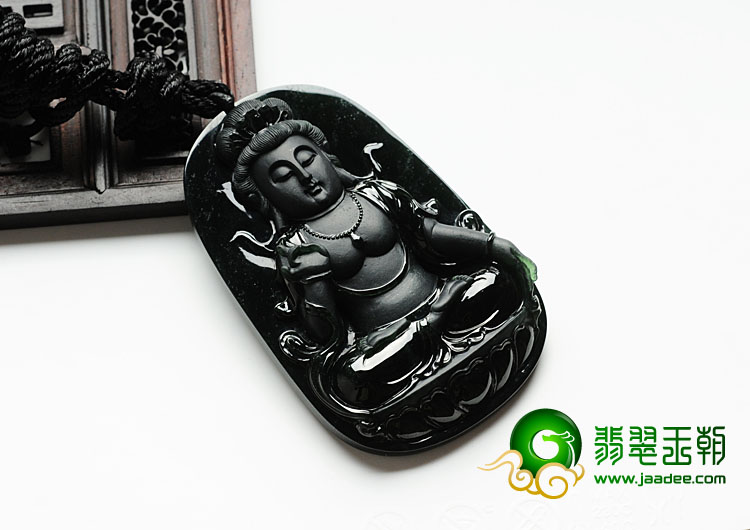 冰玻种墨翠缅甸翡翠观音挂件