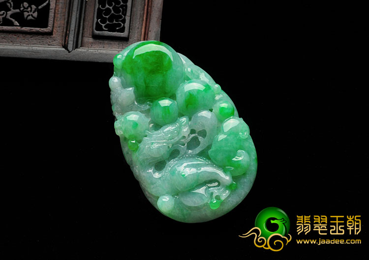 糯冰种飘翠缅甸翡翠龙行如意挂件