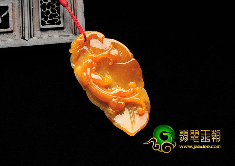 糯冰种红黄翡缅甸翡翠一夜成龙挂件