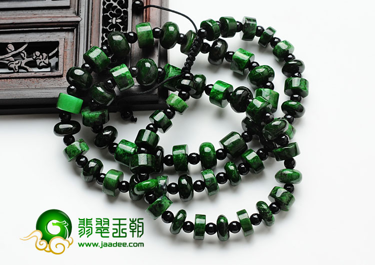 细糯种浓绿缅甸翡翠干青项链