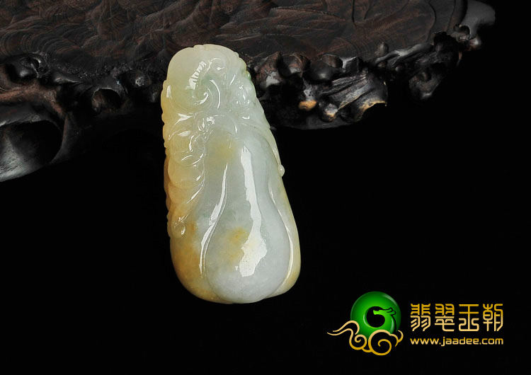 糯冰种黄翡略飘花缅甸翡翠福瓜挂件