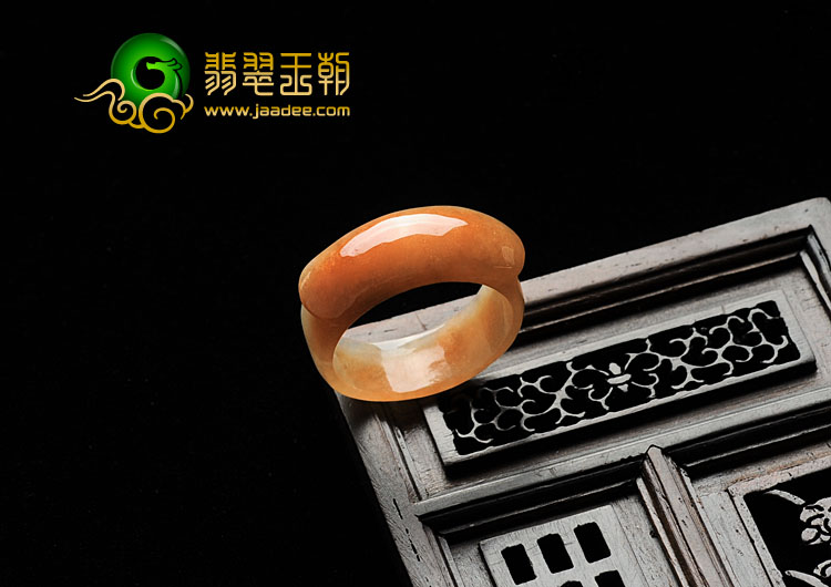 糯冰种红黄翡缅甸翡翠马鞍戒