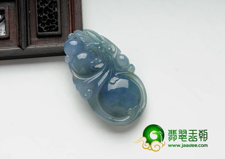 糯冰种紫罗兰飘花缅甸翡翠龙行如意挂件