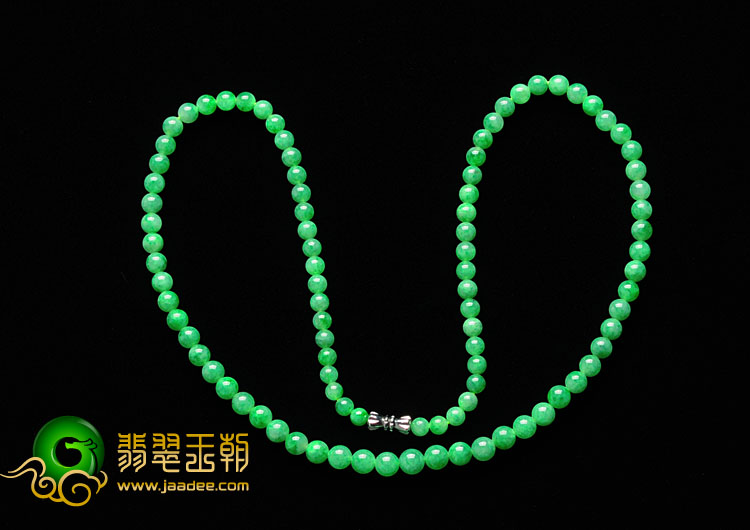糯冰种翠色缅甸翡翠项链