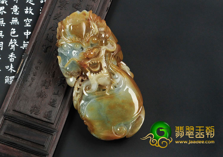 糯冰种褐黄翡晴水缅甸翡翠龙头手玩件