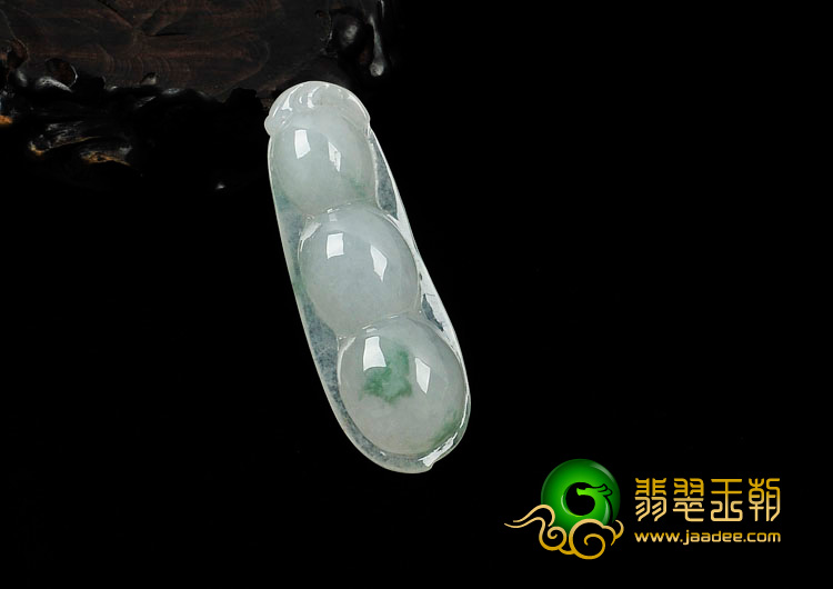 冰种飘花缅甸翡翠四季豆挂件