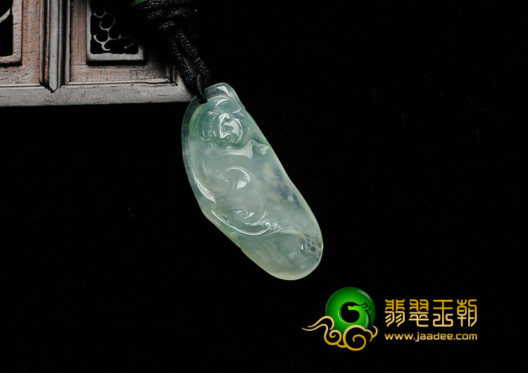 冰种晴水缅甸翡翠福如意挂件