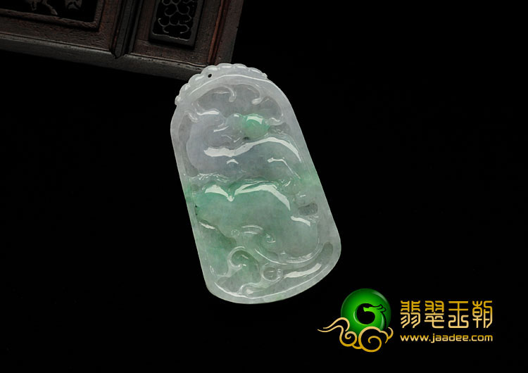 糯冰种春带彩缅甸翡翠孔雀如意挂件