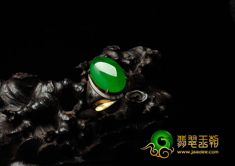 冰种正阳绿缅甸翡翠戒面