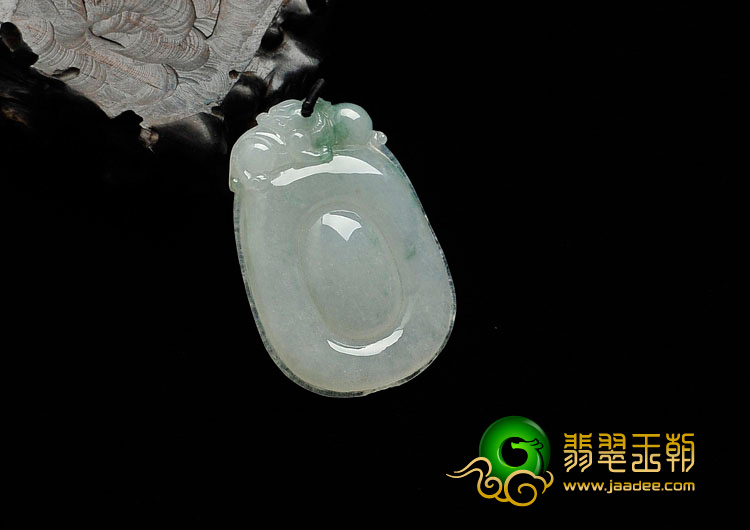 糯冰种飘花缅甸翡翠福在眼前挂件
