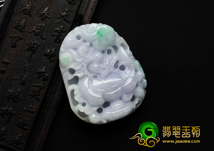 feicui糯冰种春带彩缅甸翡翠龙行如意挂件
