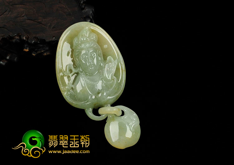 糯冰种淡黄翡缅甸翡翠观音头挂件
