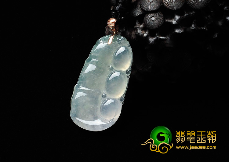 冰种晴水缅甸翡翠节节高挂件