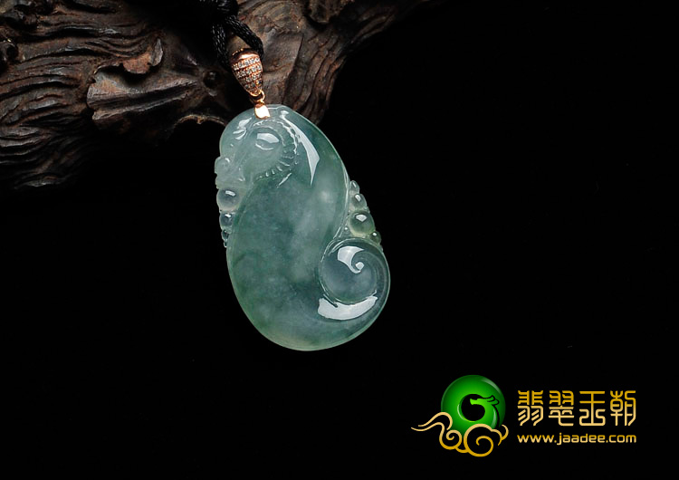 冰种晴水缅甸翡翠龙行如意挂件