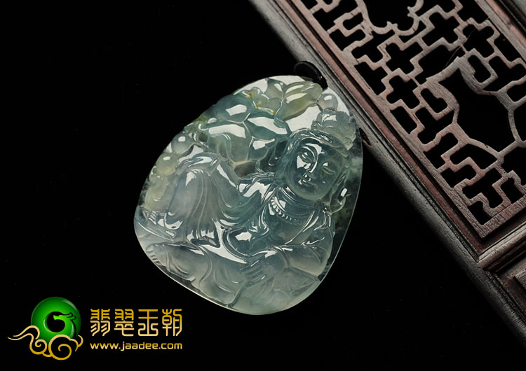 冰玻种略飘花缅甸翡翠莲卧观音挂件