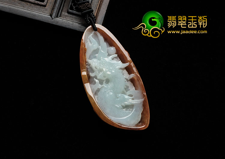 糯冰种红黄翡缅甸翡翠飞龙在天挂件