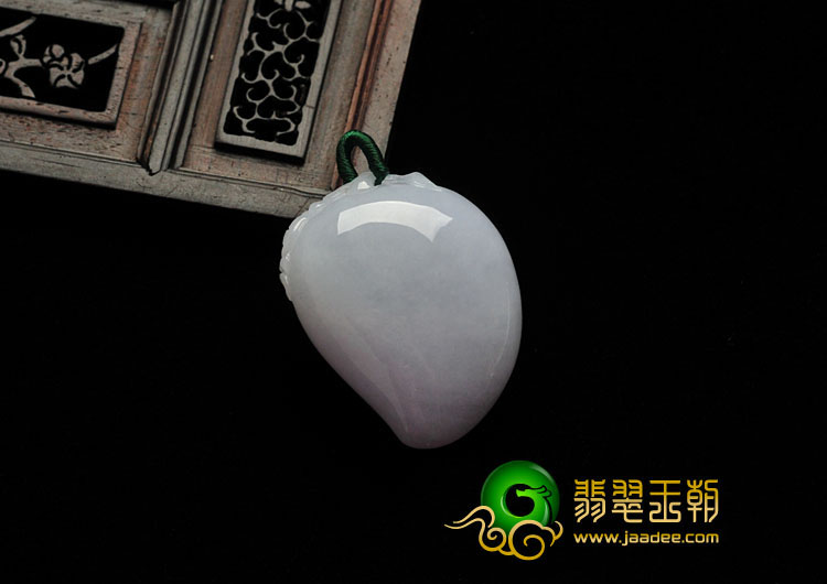 糯冰种淡紫罗兰缅甸翡翠寿桃挂件