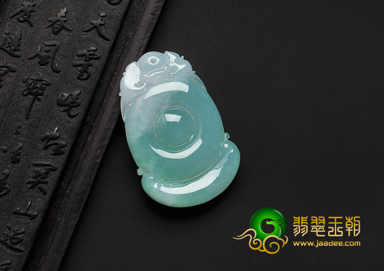 糯冰种晴水缅甸翡翠福在眼前挂件