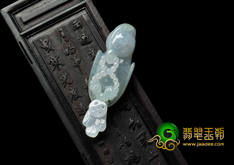 糯冰种晴水缅甸翡翠英明神武挂件