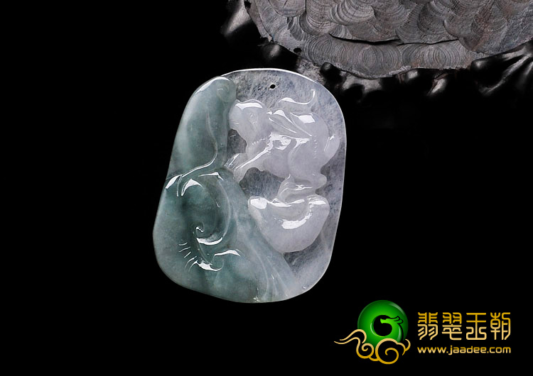 糯冰种晴水缅甸翡翠玉兔牌挂件