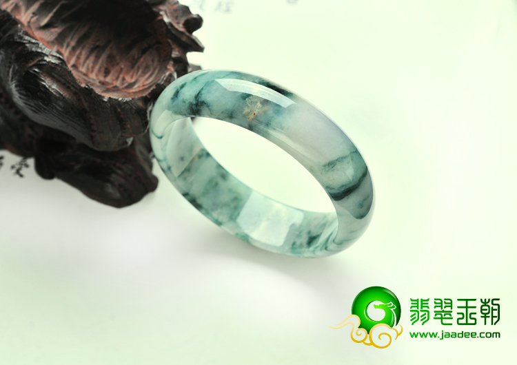 糯冰种飘花缅甸翡翠手镯（56.3mm）