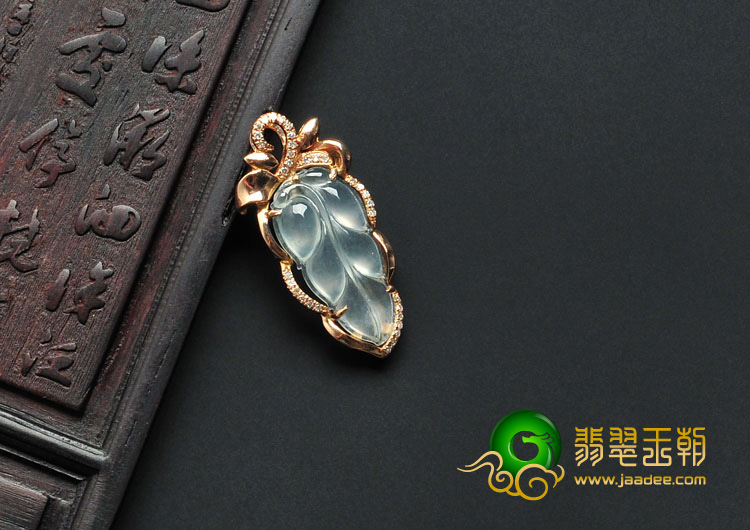 玻璃种缅甸翡翠A货镶玫瑰金金枝玉叶胸坠（真钻）