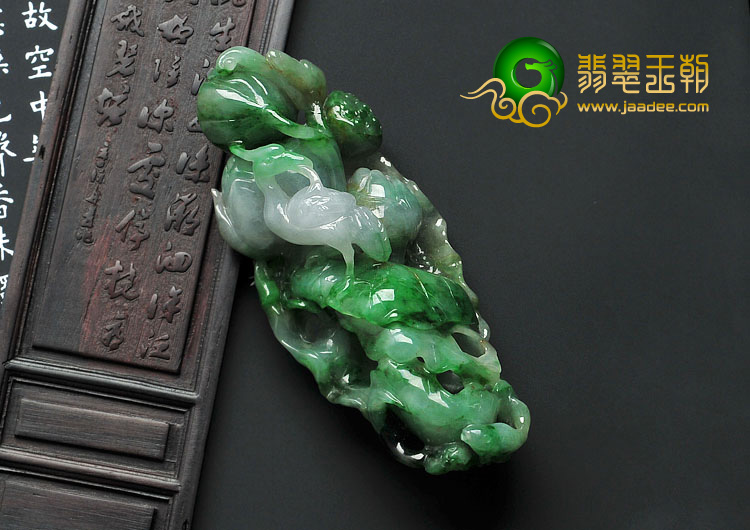 糯冰种翠色略带黄翡缅甸翡翠A货一路连科手玩件