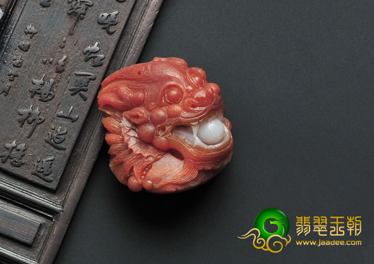 细糯种红翡缅甸翡翠A货龙头挂件