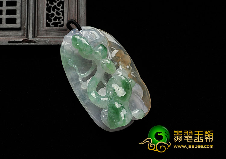 冰种淡三彩缅甸翡翠A货万事如意挂件